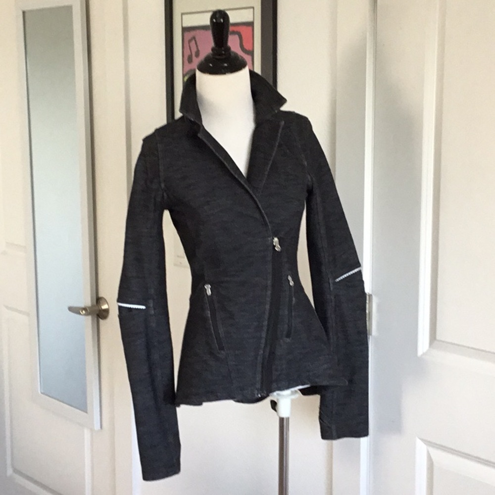 Lululemon ride up jacket